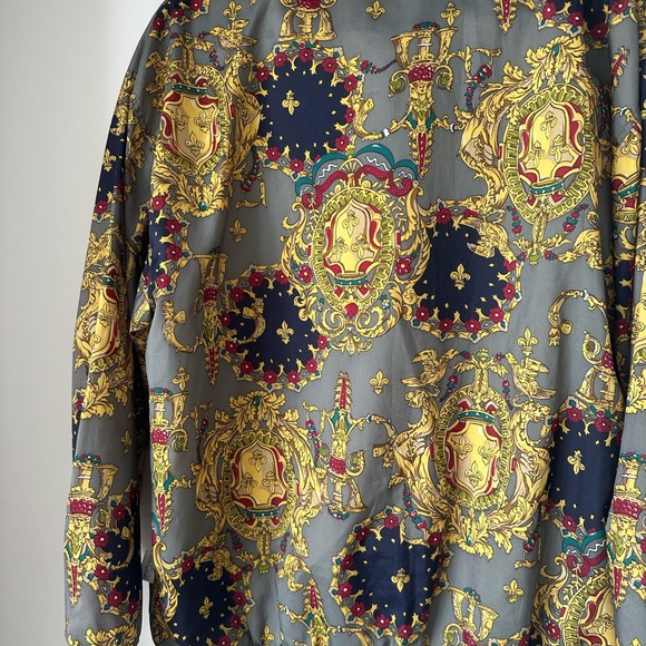 Gold gilded print windbreaker - Picture 7 of 11